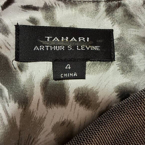 Tahari Arthur S. Levine Grey Cap Sleeve fold over collar Sheath Dress size 4 - Picture 7 of 10